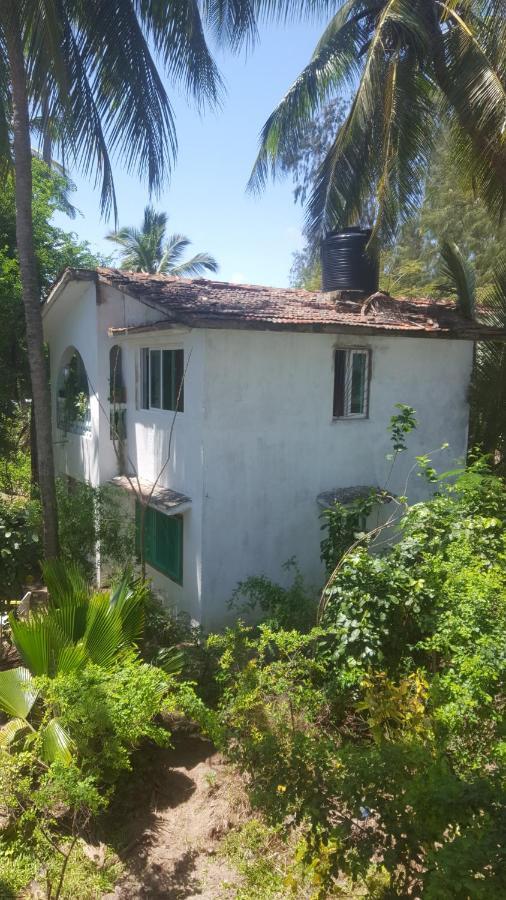 Savannah Cottages Mombasa Bagian luar foto