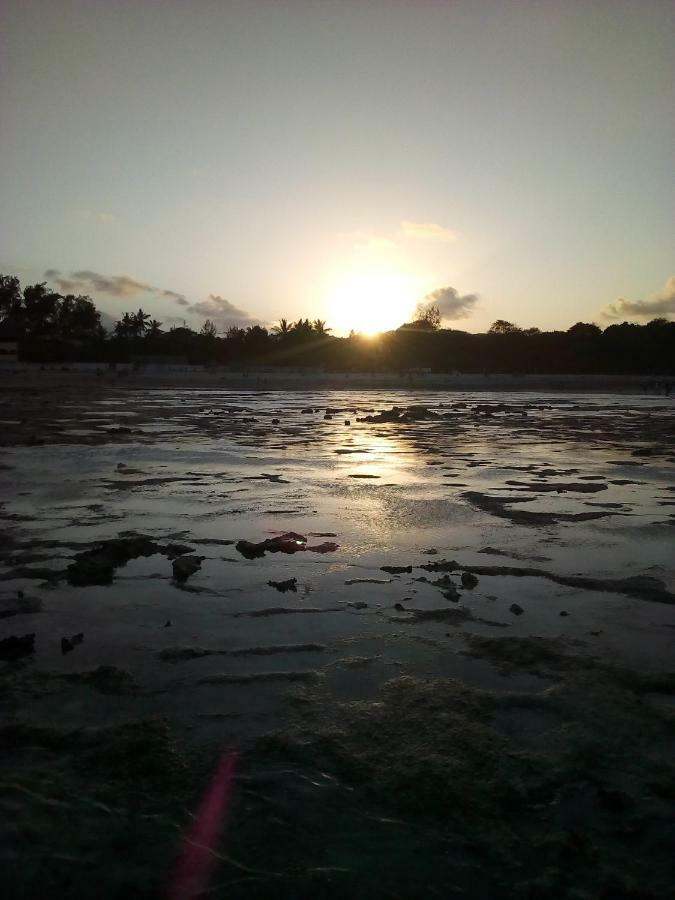 Savannah Cottages Mombasa Bagian luar foto