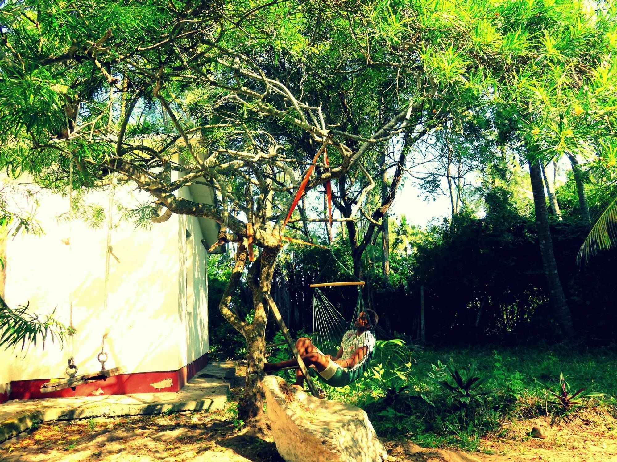 Savannah Cottages Mombasa Bagian luar foto
